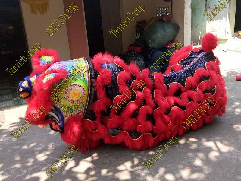 đầu - múa - lân - lông - cừu - màu - đỏ